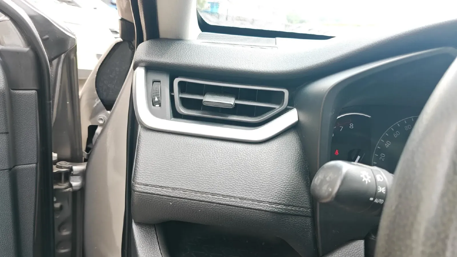 2020 Toyota RAV4 2.0L 171HP L4 CVT,autocango,china used car exporter,china ev exporter,chinese used car exporter,chinese used ev exporter