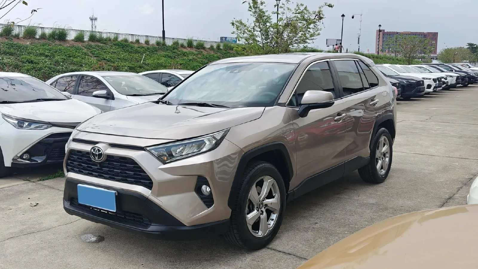 2020 Toyota RAV4 2.0L 171HP L4 CVT,autocango,china used car exporter,china ev exporter,chinese used car exporter,chinese used ev exporter