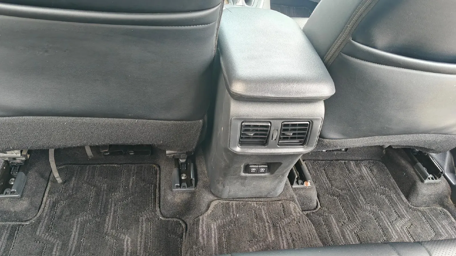 2020 Toyota RAV4 2.0L 171HP L4 CVT,autocango,china used car exporter,china ev exporter,chinese used car exporter,chinese used ev exporter