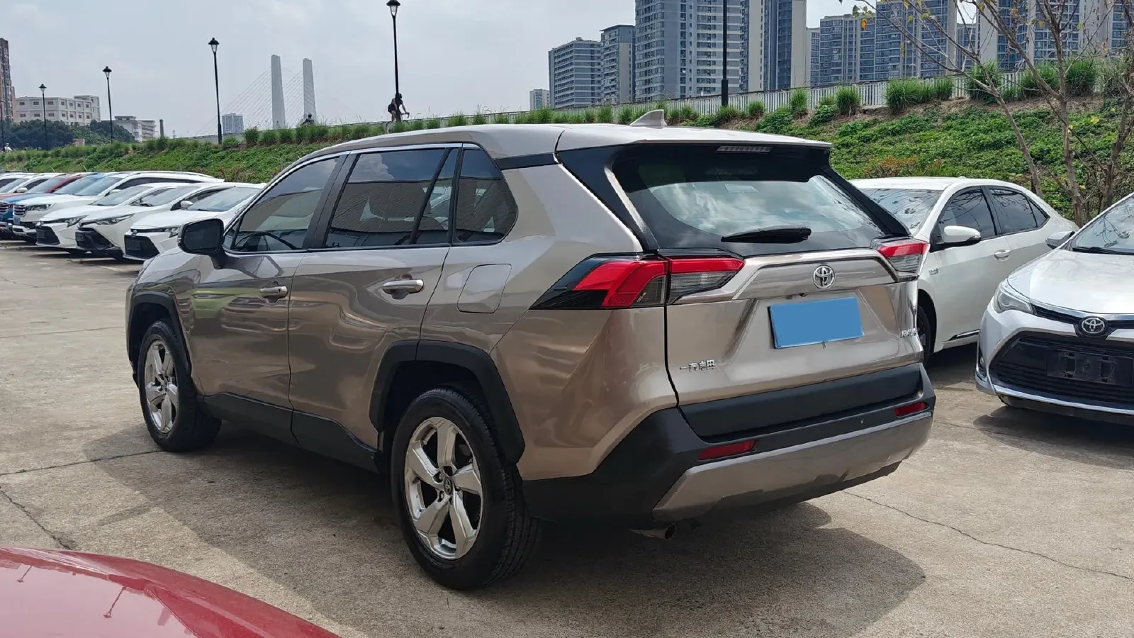 2020 Toyota RAV4 2.0L 171HP L4 CVT,autocango,china used car exporter,china ev exporter,chinese used car exporter,chinese used ev exporter