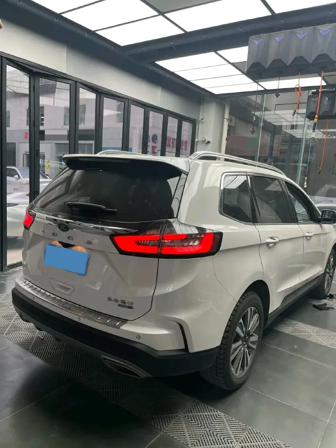 2021 Ford Edge 2.0T 245HP L4 8AT,autocango,china used car exporter,china ev exporter,chinese used car exporter,chinese used ev exporter
