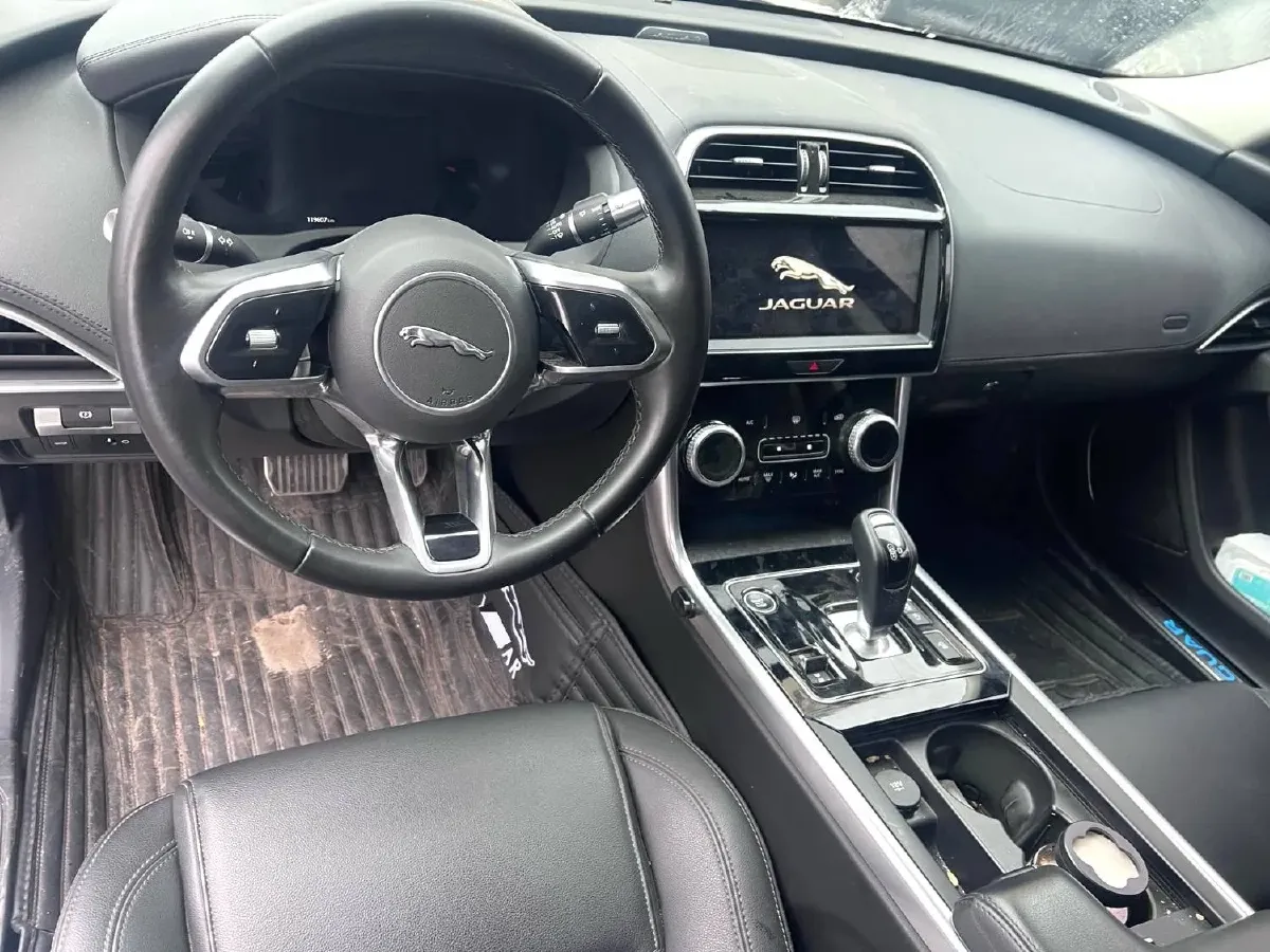 2020 Jaguar XEL 2.0T 250HP L4 8AT,autocango,china used car exporter,china ev exporter,chinese used car exporter,chinese used ev exporter