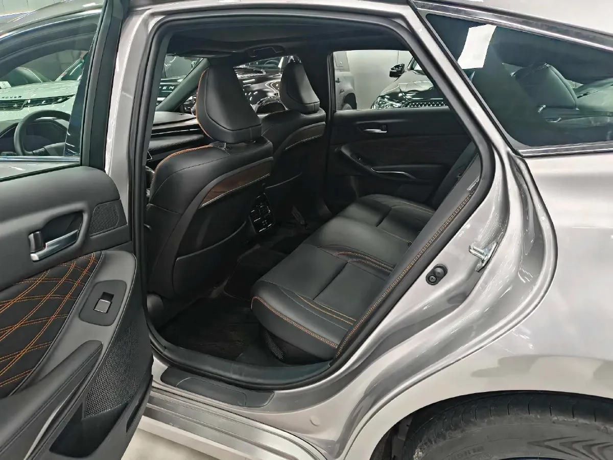 2024 Toyota Avalon 2.0L 152HP L4 E-CVT Hybrid,autocango,china used car exporter,china ev exporter,chinese used car exporter,chinese used ev exporter