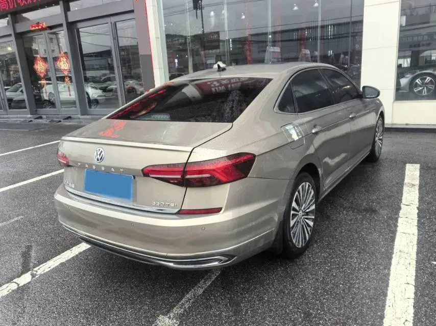 2020 Volkswagen Passat 2.0T 186HP L4 7DCT,autocango,china used car exporter,china ev exporter,chinese used car exporter,chinese used ev exporter