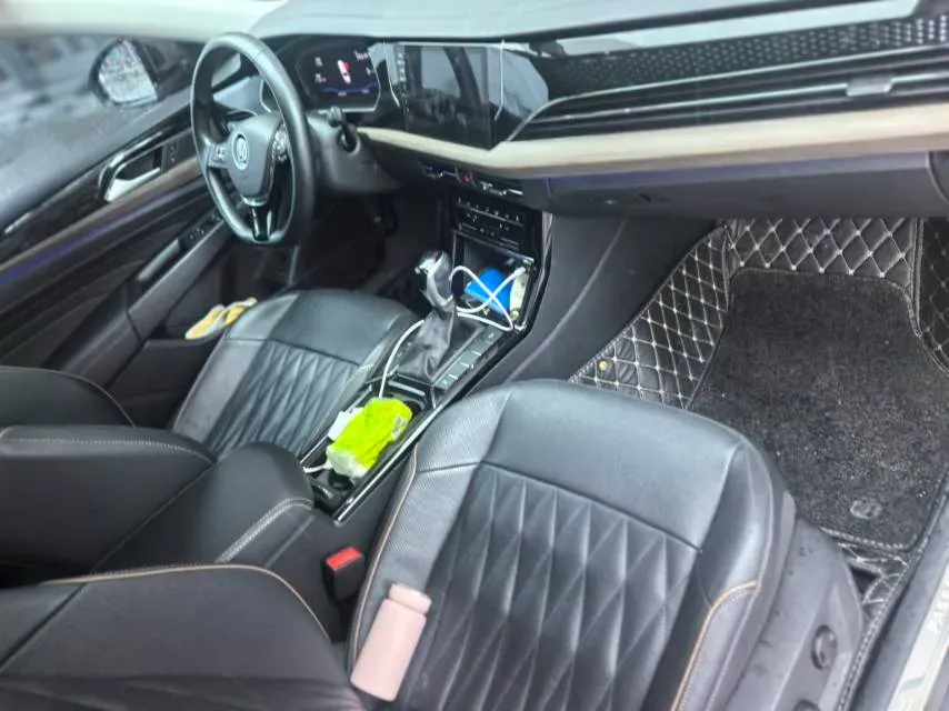 2020 Volkswagen Passat 2.0T 186HP L4 7DCT,autocango,china used car exporter,china ev exporter,chinese used car exporter,chinese used ev exporter