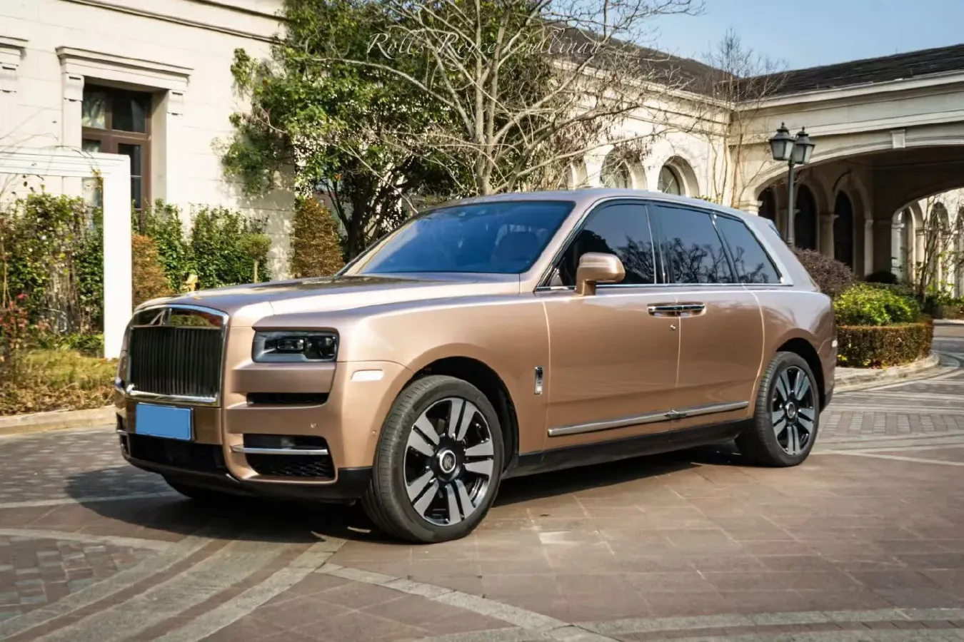 2018 Rolls-Royce Cullinan 6.7T 571HP V12 8AT,autocango,china used car exporter,china ev exporter,chinese used car exporter,chinese used ev exporter