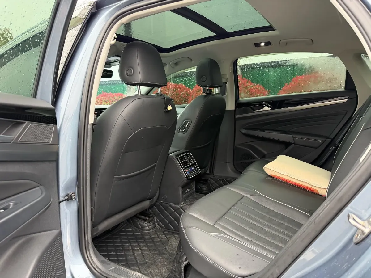 2022 Skoda Kodiak GT 2.0T 186HP L4 7DCT,autocango,china used car exporter,china ev exporter,chinese used car exporter,chinese used ev exporter