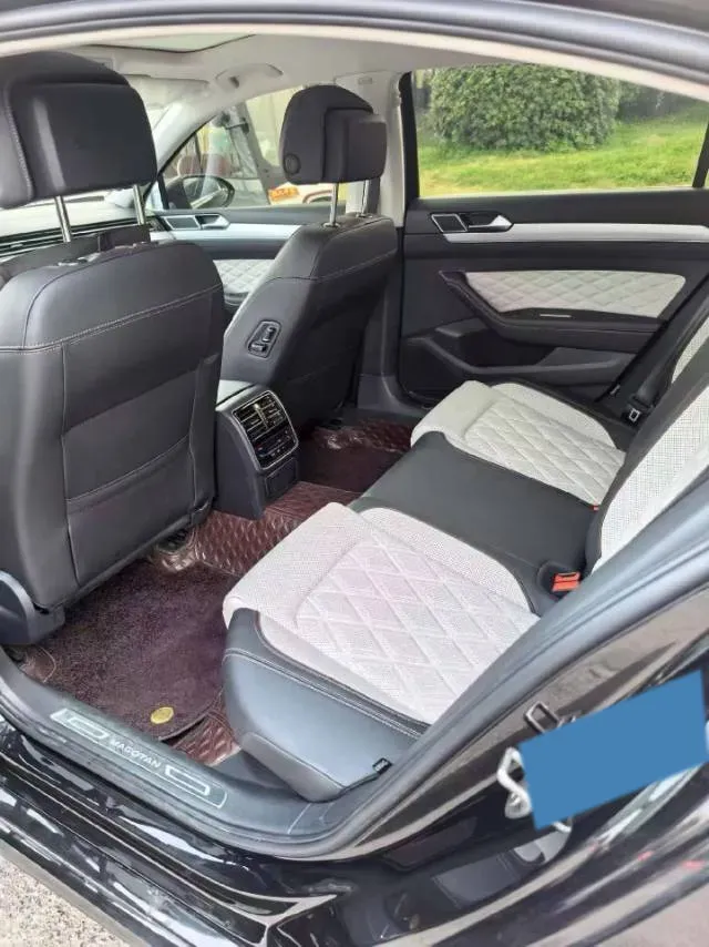 2023 Volkswagen Magotan 2.0T 186HP L4 7DCT,autocango,china used car exporter,china ev exporter,chinese used car exporter,chinese used ev exporter