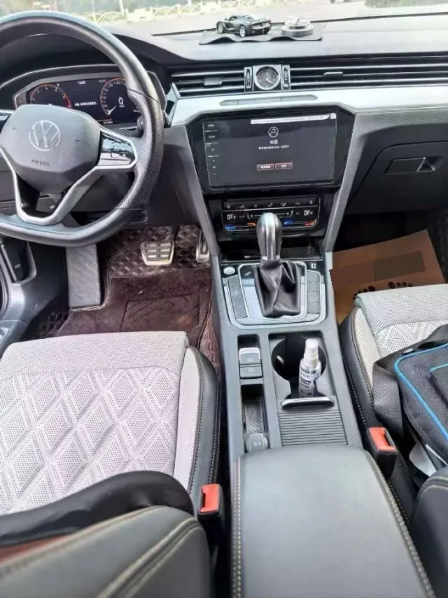 2023 Volkswagen Magotan 2.0T 186HP L4 7DCT,autocango,china used car exporter,china ev exporter,chinese used car exporter,chinese used ev exporter