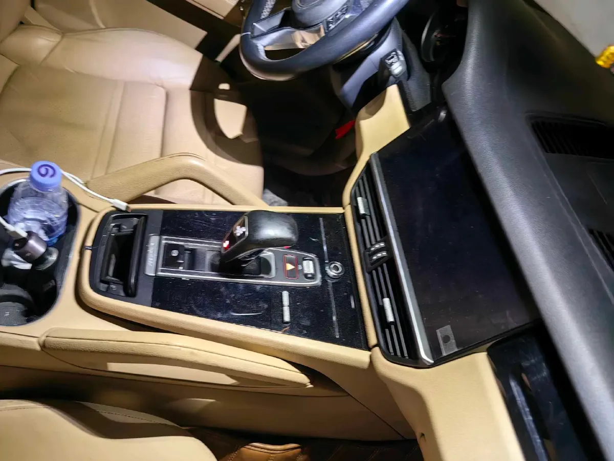 2019 Porsche Cayenne 3.0T 340HP V6 8AT,autocango,china used car exporter,china ev exporter,chinese used car exporter,chinese used ev exporter