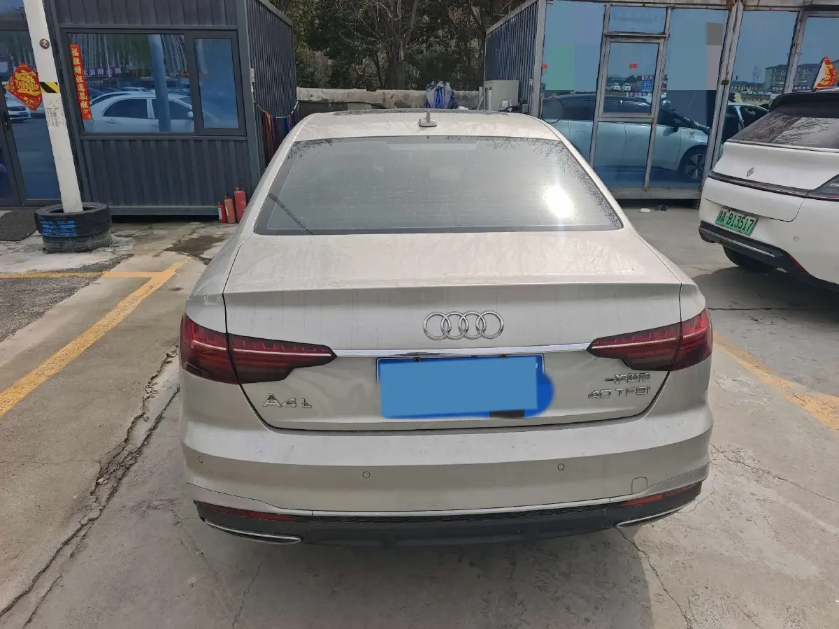 2023 Audi A4L 2.0T 190HP L4 7DCT,autocango,china used car exporter,china ev exporter,chinese used car exporter,chinese used ev exporter