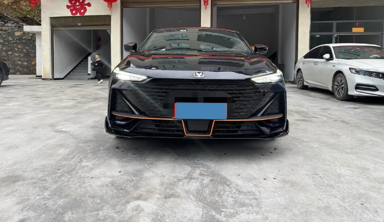 2023 ChangAn UNI-V 1.5T 188HP L4 7DCT,autocango,china used car exporter,china ev exporter,chinese used car exporter,chinese used ev exporter