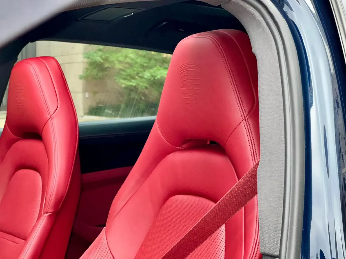 2019 Porsche Panamera 2.9T 330HP V6 8DCT,autocango,china used car exporter,china ev exporter,chinese used car exporter,chinese used ev exporter