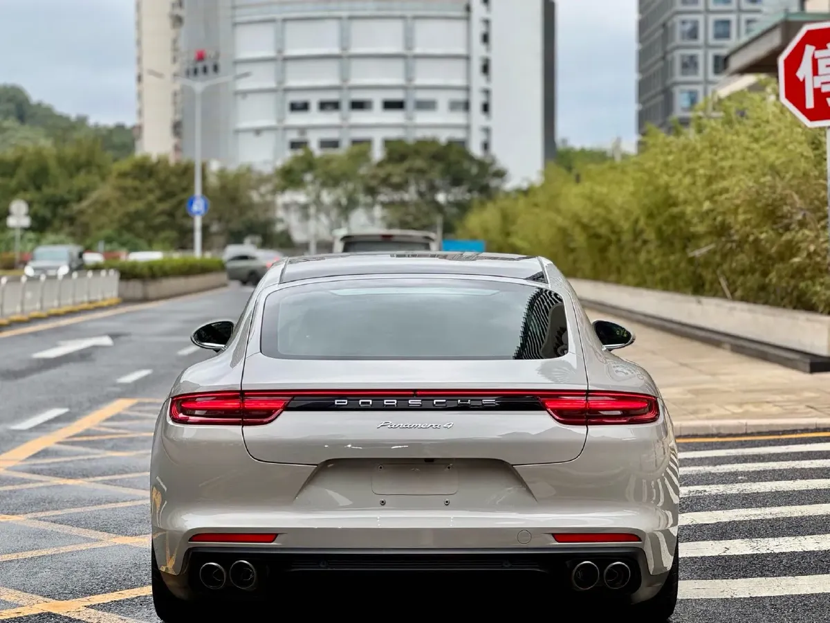 2019 Porsche Panamera 2.9T 330HP V6 8DCT,autocango,china used car exporter,china ev exporter,chinese used car exporter,chinese used ev exporter