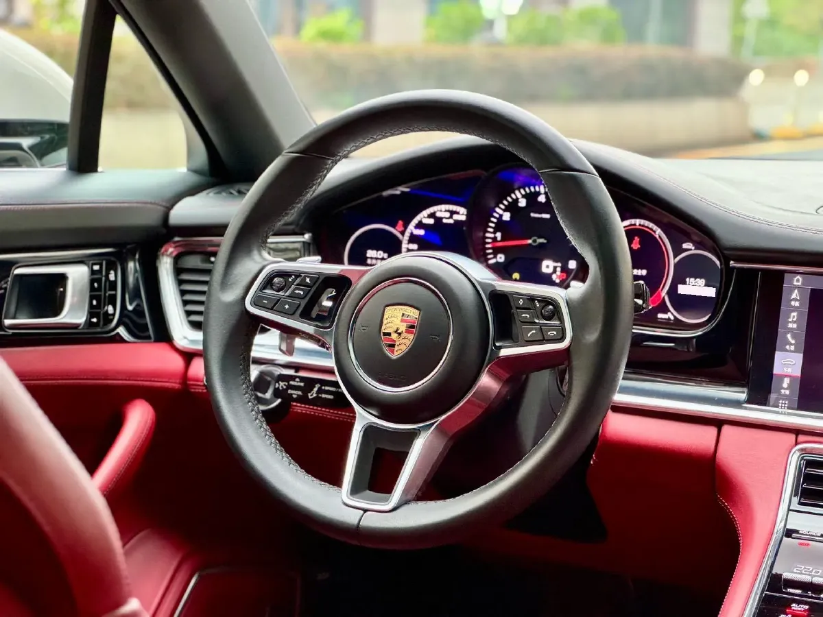 2019 Porsche Panamera 2.9T 330HP V6 8DCT,autocango,china used car exporter,china ev exporter,chinese used car exporter,chinese used ev exporter