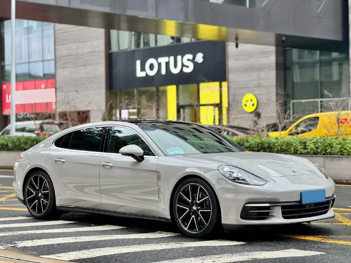 2019 Porsche Panamera 2.9T 330HP V6 8DCT,autocango,china used car exporter,china ev exporter,chinese used car exporter,chinese used ev exporter