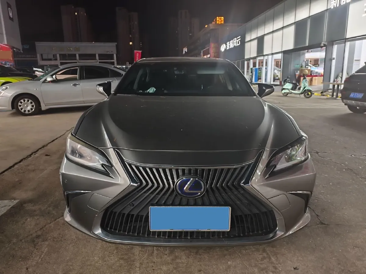 2020 Lexus ES 2.5L 178HP L4 E-CVT Hybrid,autocango,china used car exporter,china ev exporter,chinese used car exporter,chinese used ev exporter