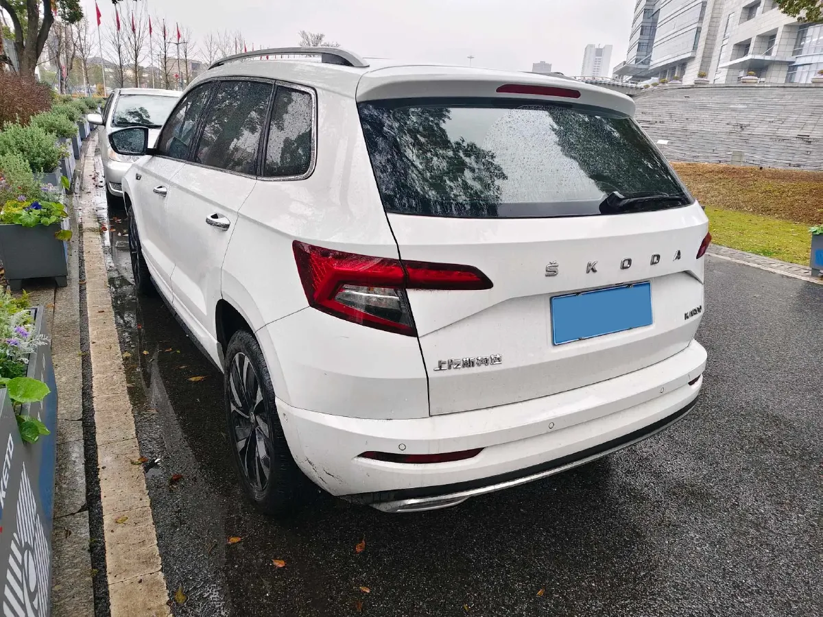 2023 Skoda Karoq 1.4T 150HP L4 7DCT,autocango,china used car exporter,china ev exporter,chinese used car exporter,chinese used ev exporter