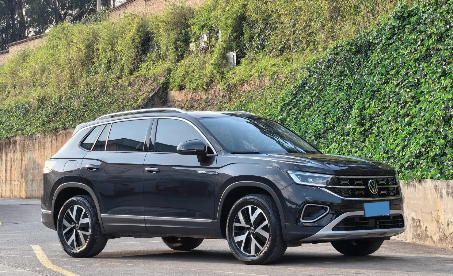 2024 Volkswagen Tayron 2.0T 186HP L4 7DCT,autocango,china used car exporter,china ev exporter,chinese used car exporter,chinese used ev exporter