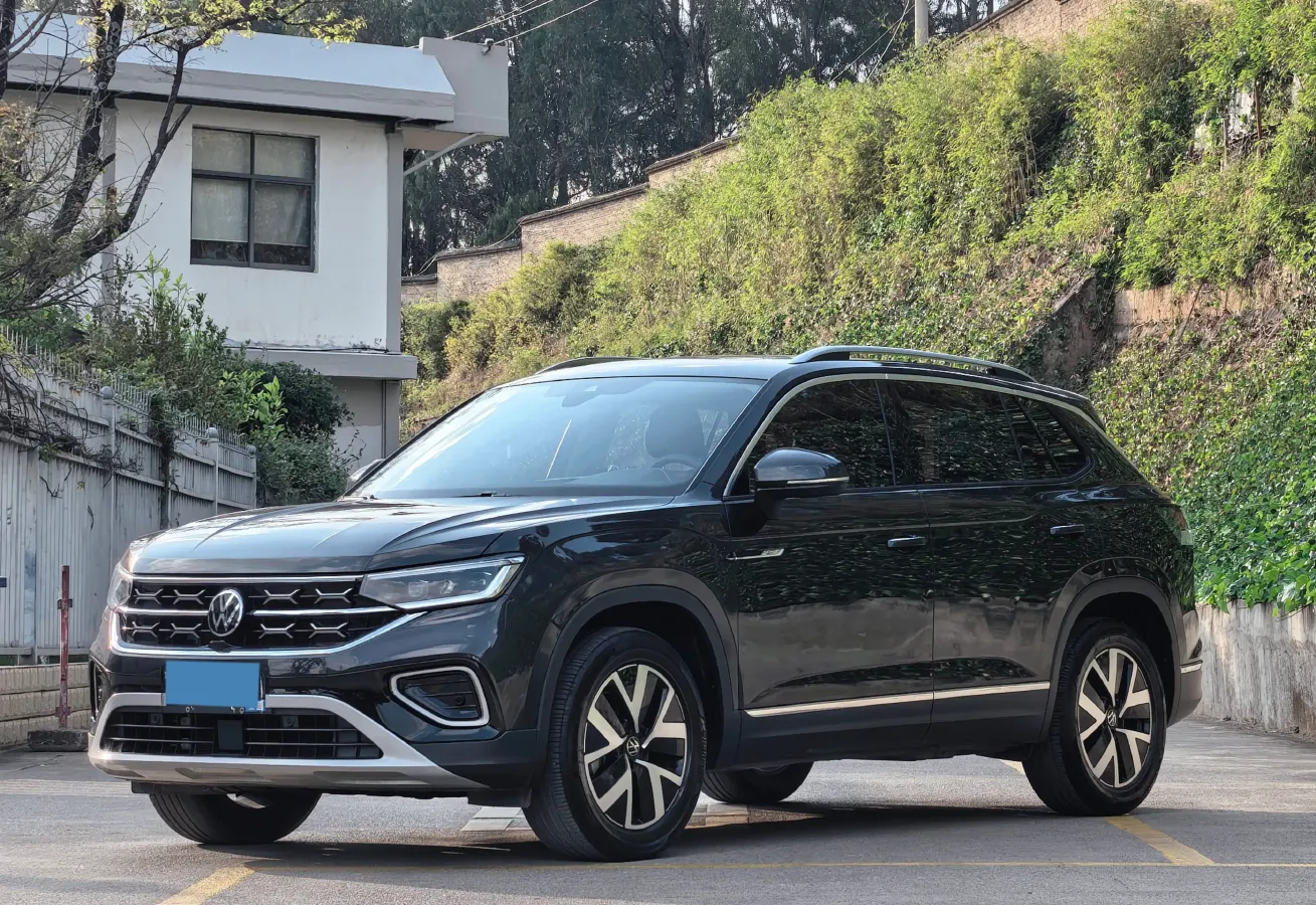 2024 Volkswagen Tayron 2.0T 186HP L4 7DCT,autocango,china used car exporter,china ev exporter,chinese used car exporter,chinese used ev exporter