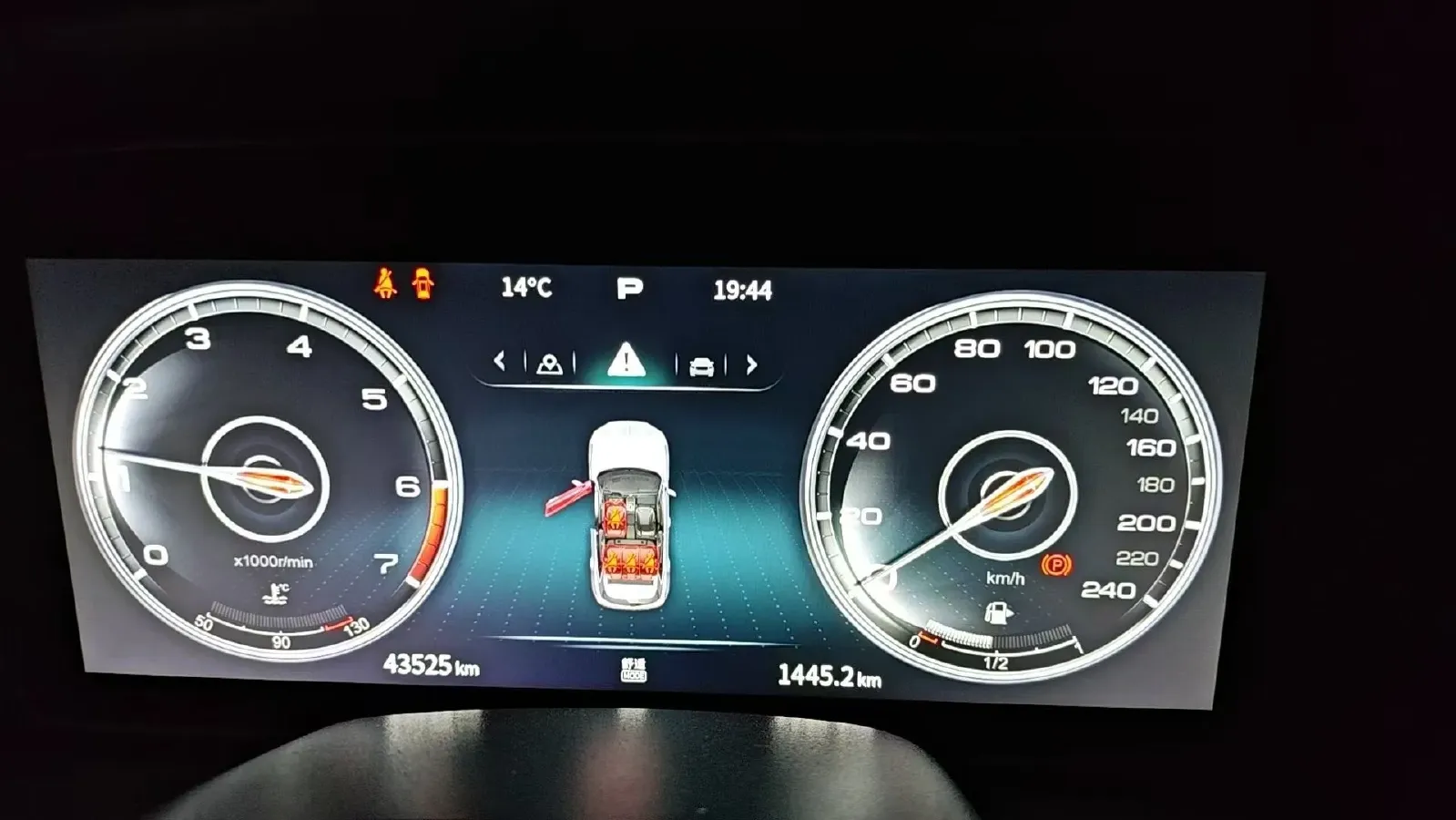 2022 HongQi HS5 2.0T 224HP L4 6AT,autocango,china used car exporter,china ev exporter,chinese used car exporter,chinese used ev exporter