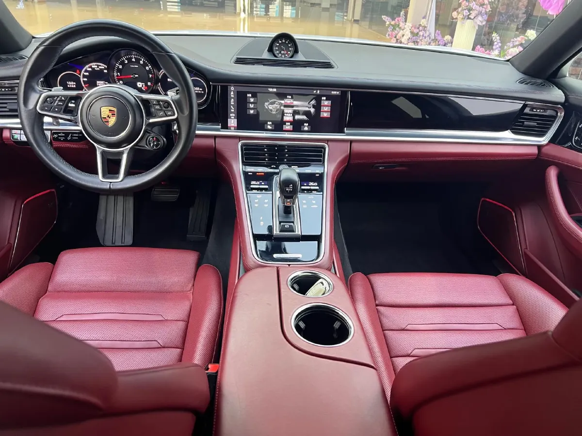 2019 Porsche Panamera 2.9T 330HP V6 8DCT,autocango,china used car exporter,china ev exporter,chinese used car exporter,chinese used ev exporter