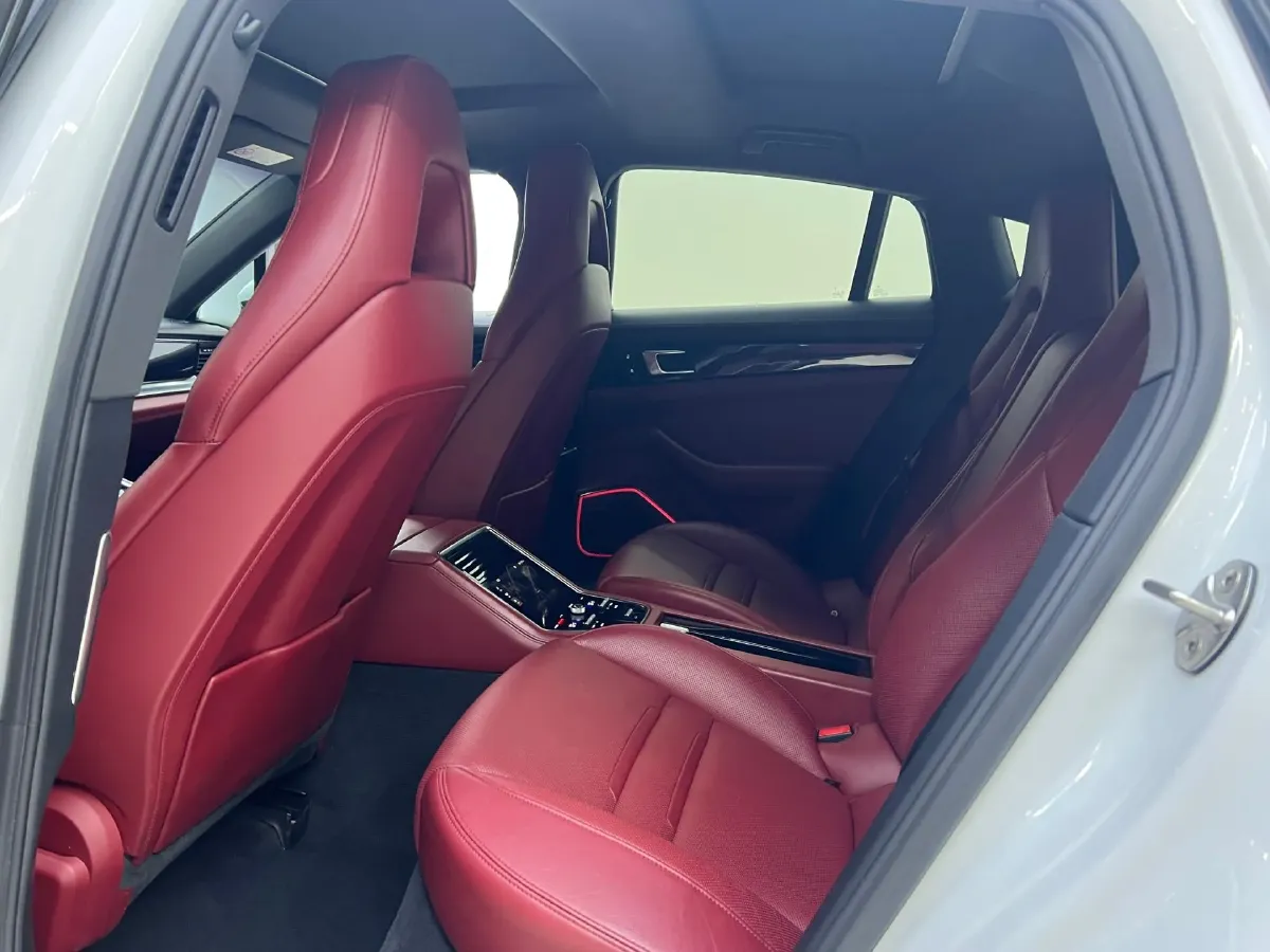 2019 Porsche Panamera 2.9T 330HP V6 8DCT,autocango,china used car exporter,china ev exporter,chinese used car exporter,chinese used ev exporter