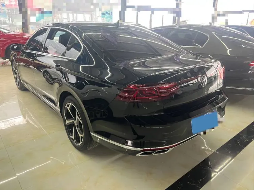 2024 Volkswagen Magotan 2.0T 186HP L4 7DCT,autocango,china used car exporter,china ev exporter,chinese used car exporter,chinese used ev exporter
