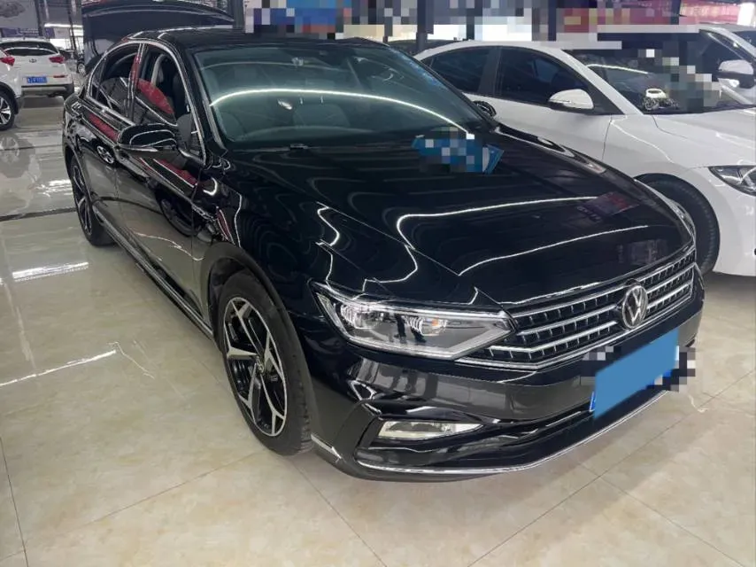 2024 Volkswagen Magotan 2.0T 186HP L4 7DCT,autocango,china used car exporter,china ev exporter,chinese used car exporter,chinese used ev exporter