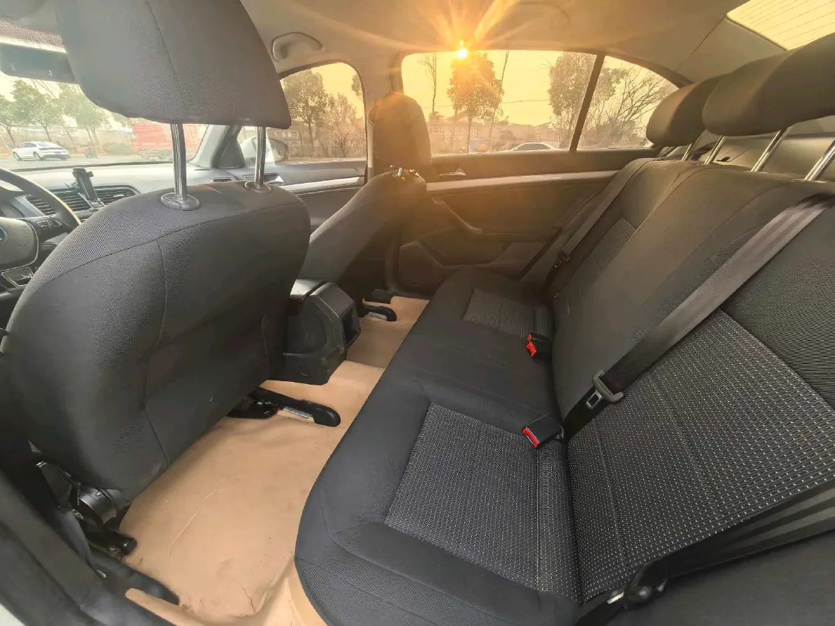 2017 Volkswagen Lavida 1.6L 110HP L4 6AT,autocango,china used car exporter,china ev exporter,chinese used car exporter,chinese used ev exporter