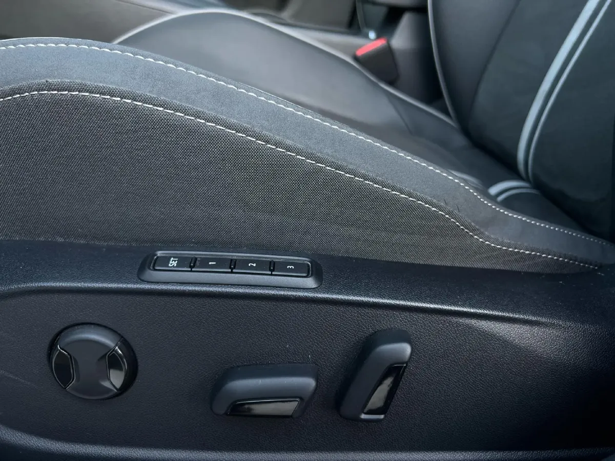 2023 Volkswagen Golf 1.4T 150HP L4 7DCT,autocango,china used car exporter,china ev exporter,chinese used car exporter,chinese used ev exporter