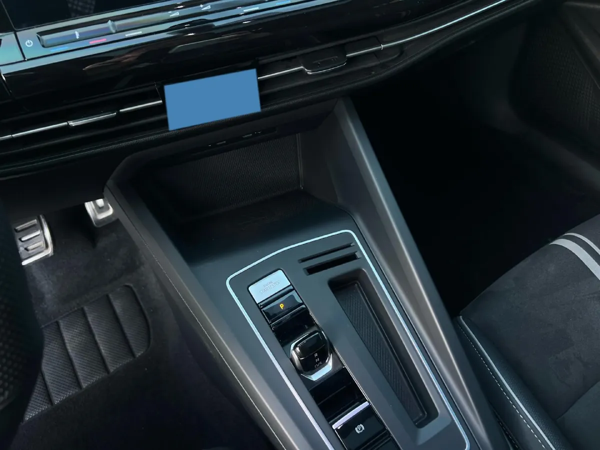 2023 Volkswagen Golf 1.4T 150HP L4 7DCT,autocango,china used car exporter,china ev exporter,chinese used car exporter,chinese used ev exporter