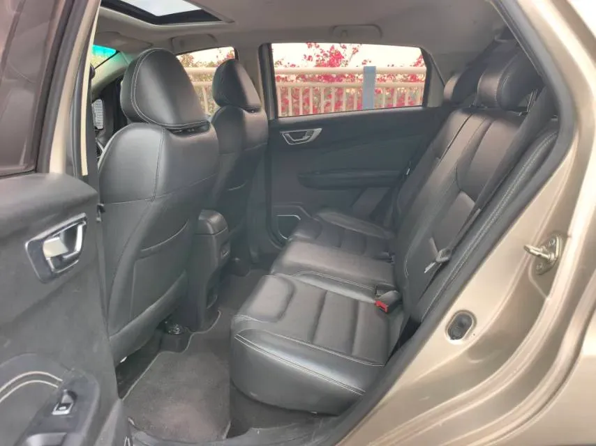 2017 Geely Vision X3 1.5L 102HP L4 4AT,autocango,china used car exporter,china ev exporter,chinese used car exporter,chinese used ev exporter