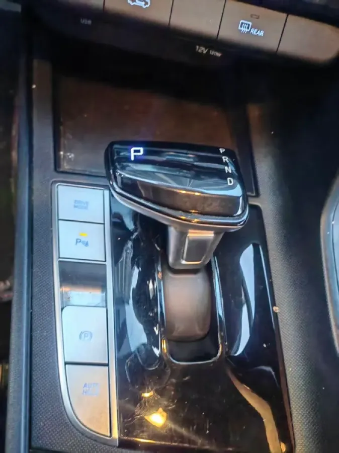 2022 Hyundai Elantra 1.5L 115HP L4 CVT,autocango,china used car exporter,china ev exporter,chinese used car exporter,chinese used ev exporter