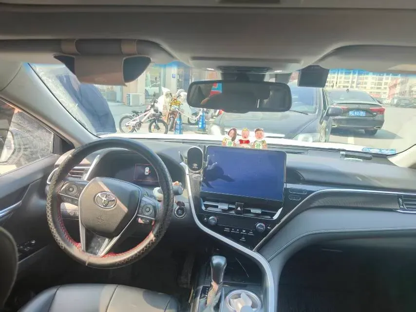 2021 Toyota Camry 2.5L 209HP L4 8AT,autocango,china used car exporter,china ev exporter,chinese used car exporter,chinese used ev exporter