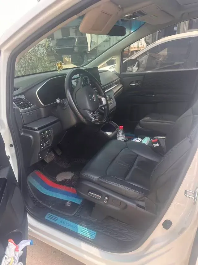 2021 Toyota Camry 2.5L 209HP L4 8AT,autocango,china used car exporter,china ev exporter,chinese used car exporter,chinese used ev exporter