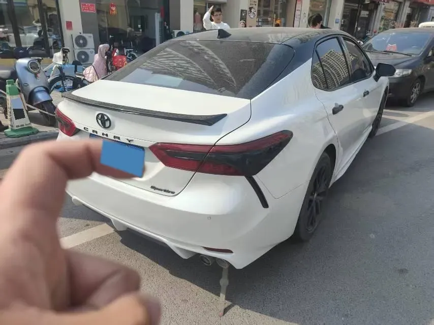 2021 Toyota Camry 2.5L 209HP L4 8AT,autocango,china used car exporter,china ev exporter,chinese used car exporter,chinese used ev exporter