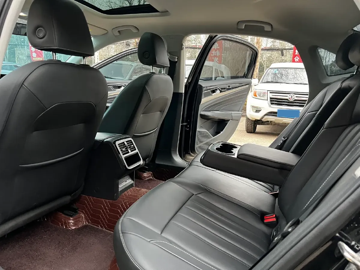 2024 Volkswagen Passat 1.4T 150HP L4 7DCT,autocango,china used car exporter,china ev exporter,chinese used car exporter,chinese used ev exporter