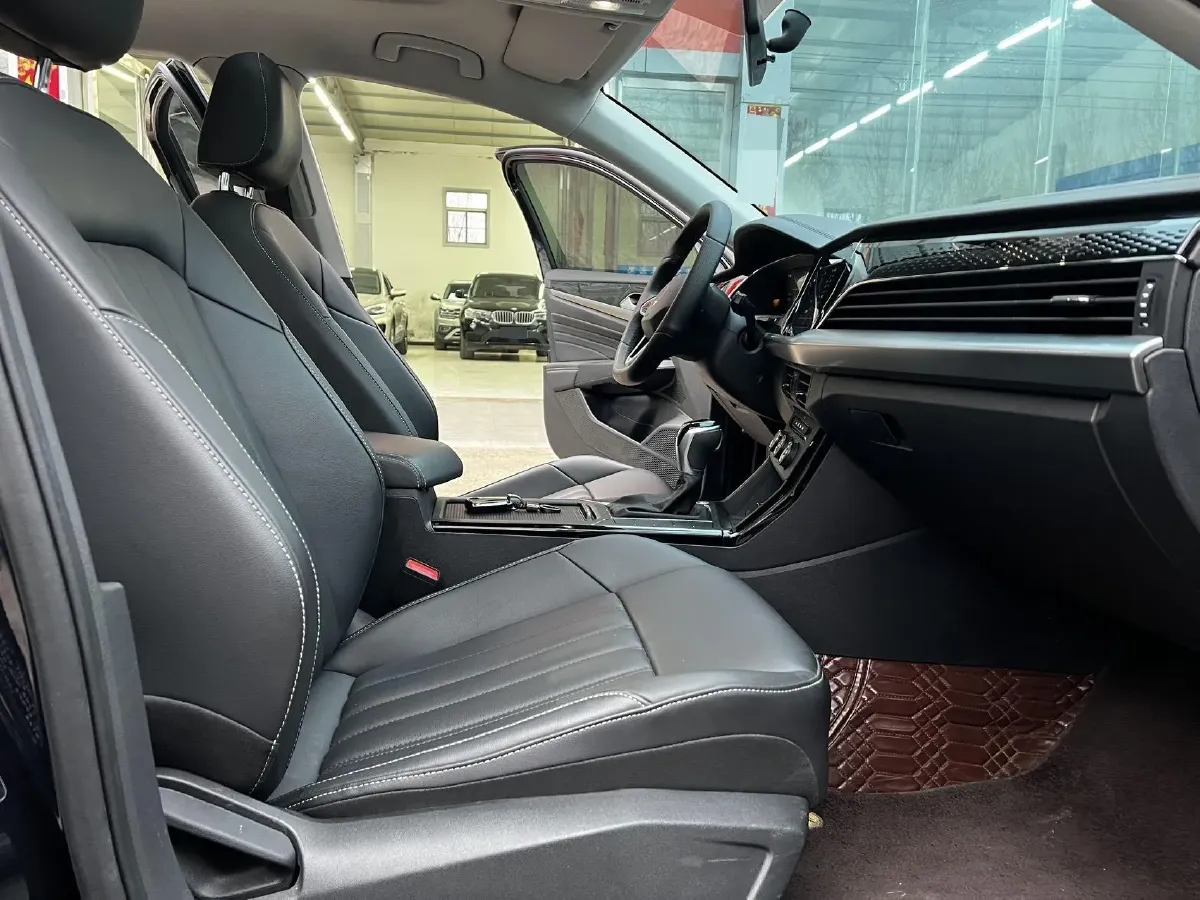 2024 Volkswagen Passat 1.4T 150HP L4 7DCT,autocango,china used car exporter,china ev exporter,chinese used car exporter,chinese used ev exporter