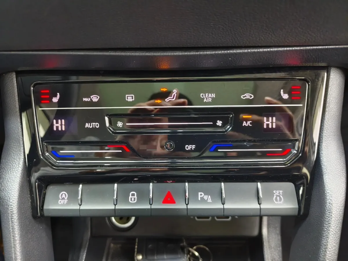 2023 Skoda Karoq 1.4T 150HP L4 7DCT,autocango,china used car exporter,china ev exporter,chinese used car exporter,chinese used ev exporter