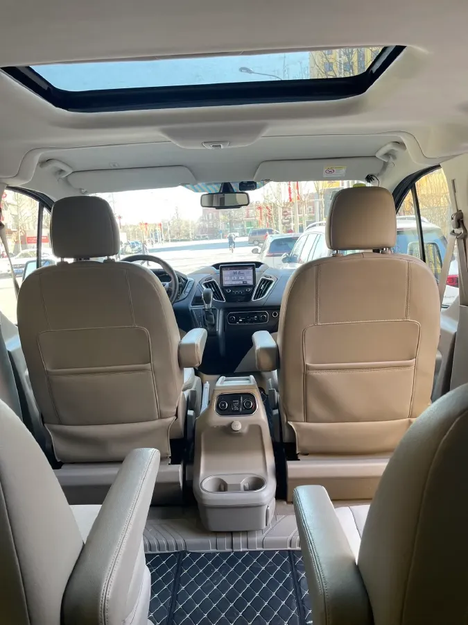 2017 Ford Tourneo 2.0T 203HP L4 6AT,autocango,china used car exporter,china ev exporter,chinese used car exporter,chinese used ev exporter