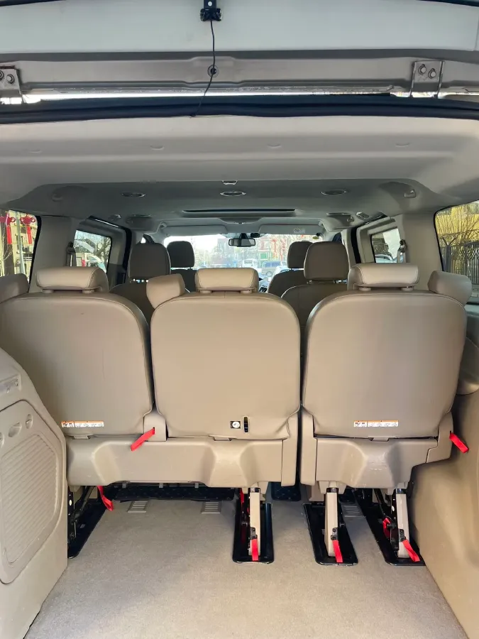 2017 Ford Tourneo 2.0T 203HP L4 6AT,autocango,china used car exporter,china ev exporter,chinese used car exporter,chinese used ev exporter