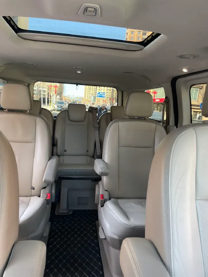 2017 Ford Tourneo 2.0T 203HP L4 6AT,autocango,china used car exporter,china ev exporter,chinese used car exporter,chinese used ev exporter