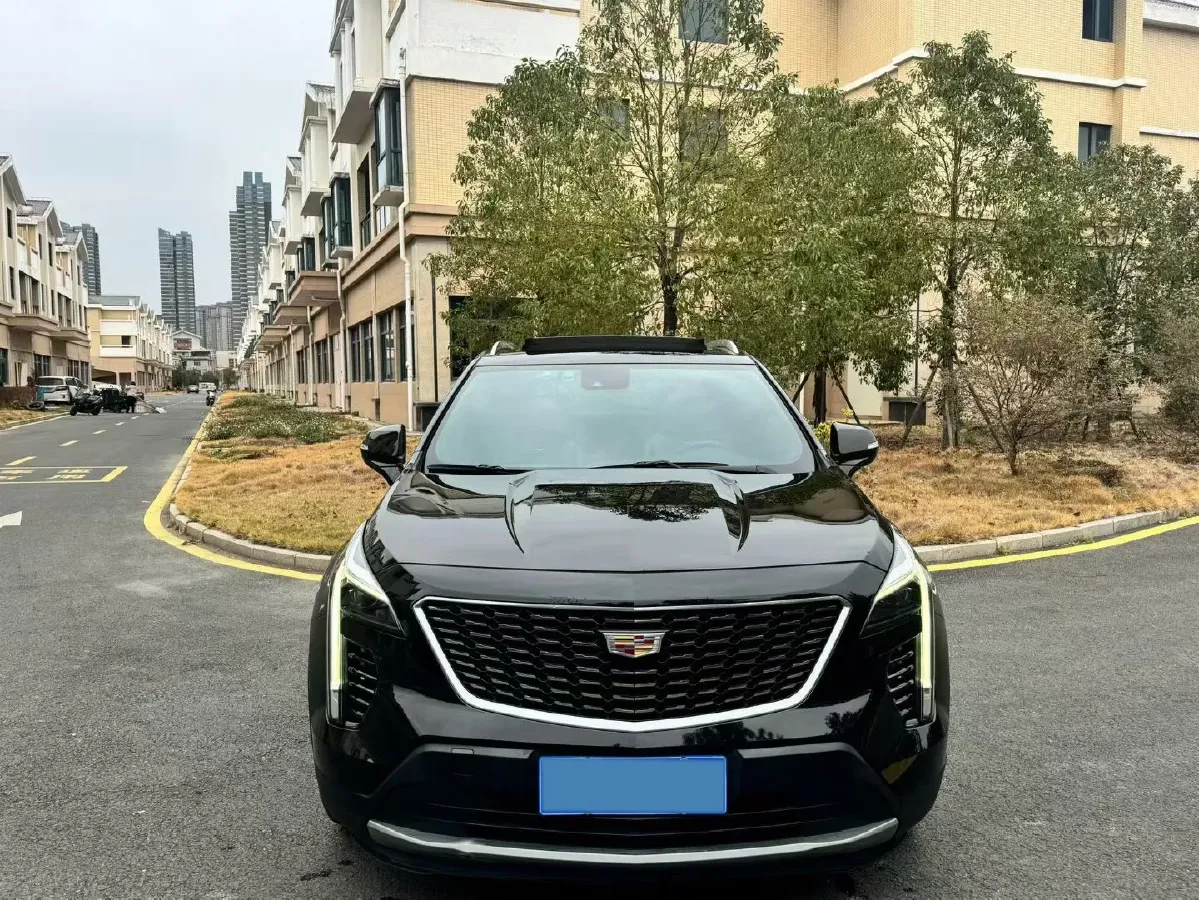 2023 Cadillac XT4 2.0T 237HP L4 9AT,autocango,china used car exporter,china ev exporter,chinese used car exporter,chinese used ev exporter