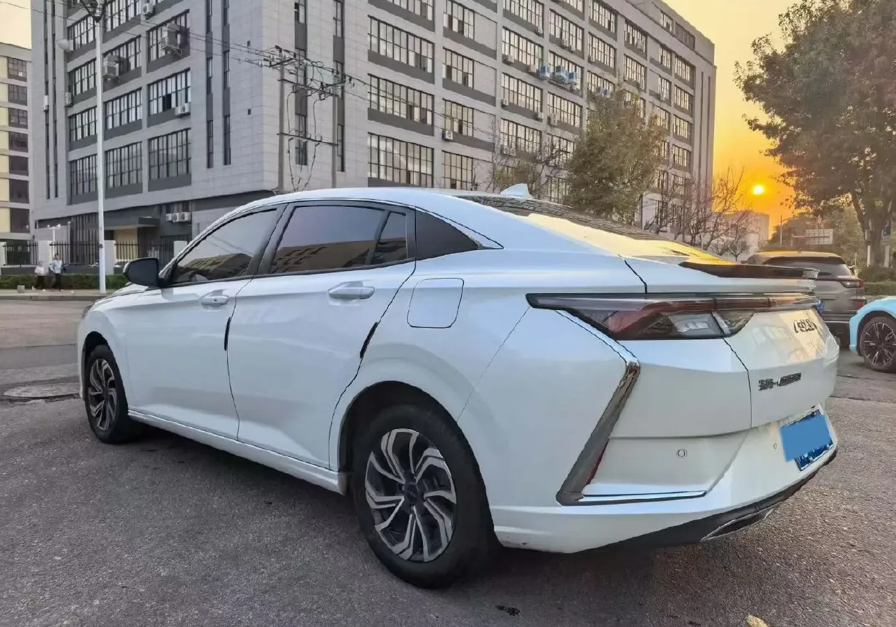 2021 DongFeng Aeolus YiXuan 1.5T 150HP L4 6DCT,autocango,china used car exporter,china ev exporter,chinese used car exporter,chinese used ev exporter