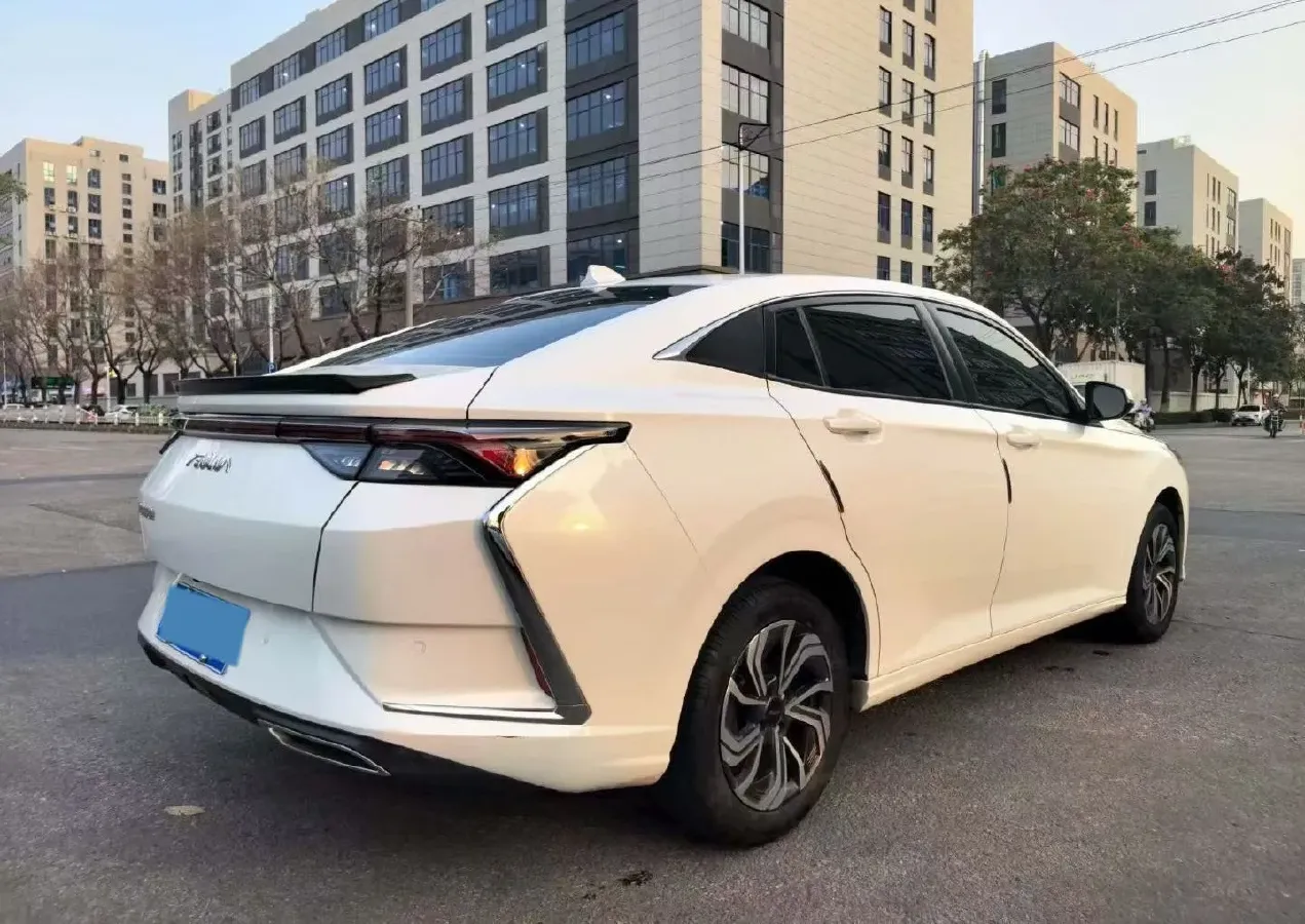 2021 DongFeng Aeolus YiXuan 1.5T 150HP L4 6DCT,autocango,china used car exporter,china ev exporter,chinese used car exporter,chinese used ev exporter