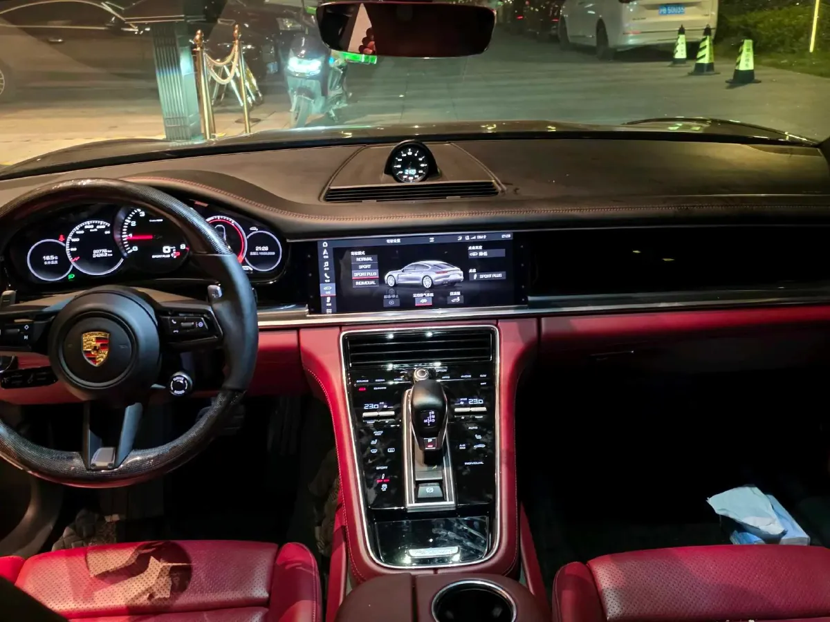 2017 BMW X6 3.0T 306HP L6 8AT,autocango,china used car exporter,china ev exporter,chinese used car exporter,chinese used ev exporter