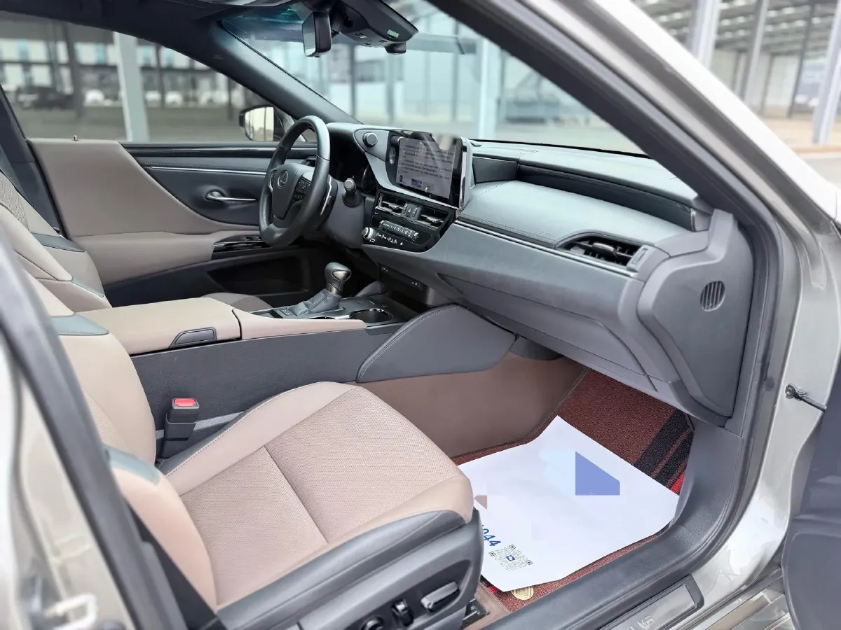 2023 Lexus ES 2.0L 173HP L4 CVT,autocango,china used car exporter,china ev exporter,chinese used car exporter,chinese used ev exporter