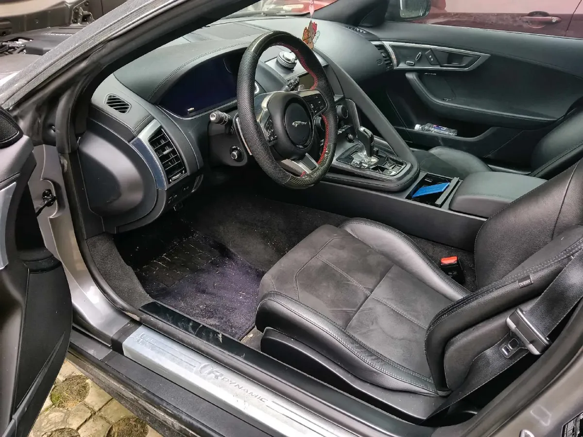 2021 Jaguar F-TYPE 3.0T 381HP V6 8AT,autocango,china used car exporter,china ev exporter,chinese used car exporter,chinese used ev exporter