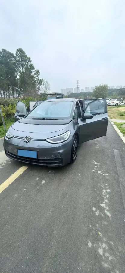 2025 Volkswagen ID.3 BEV 52.8KWH,autocango,china used car exporter,china ev exporter,chinese used car exporter,chinese used ev exporter